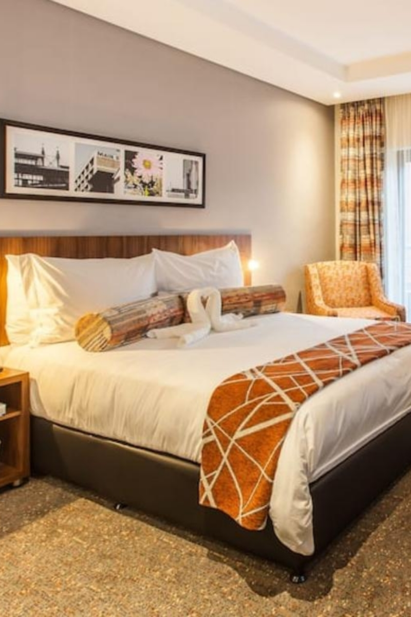 Accommodation Accommodation